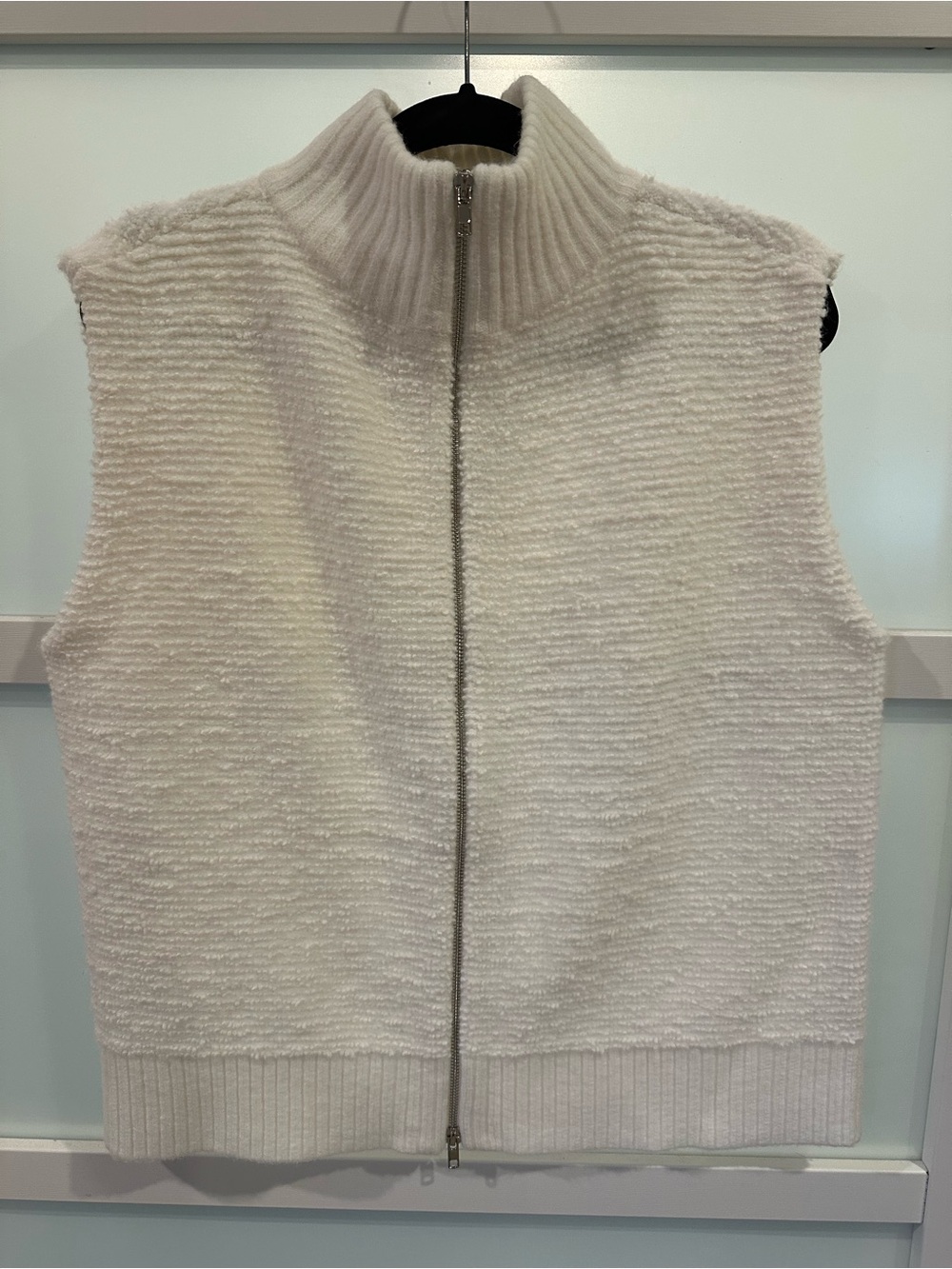 Ann Taylor Cream Zip-Front Sleeveless Knit Vest